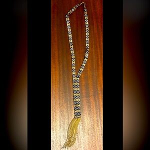 Beaded ladies necklace